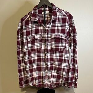 Hollister Burgundy and White Plaid Casual Button Down Shirt with side pockets